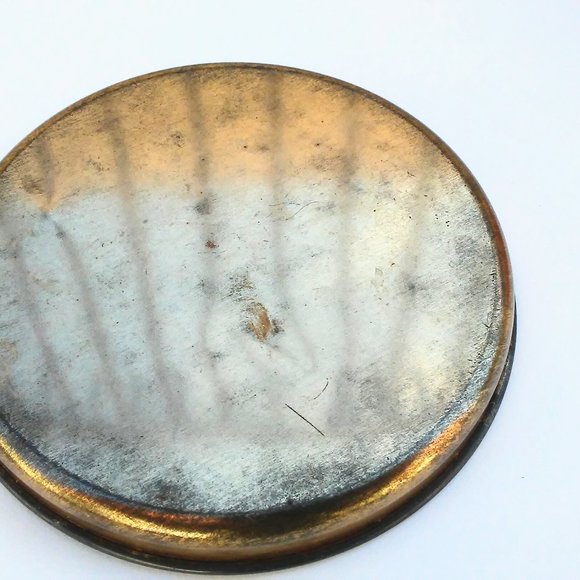 Vintage Farmhouse Yellow Tin, with a Nesting Hen, Kitchen Container, Decoware - Picture 8 of 8